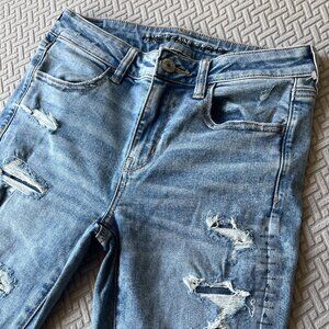 NWOT American Eagle Outfitters NE(X)T Level Stretch Light Wash Jeans